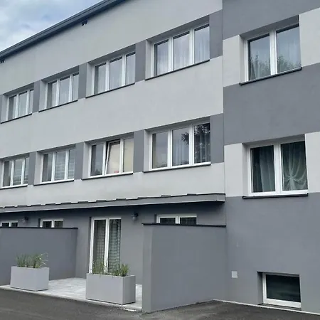 ホステル & Genery *