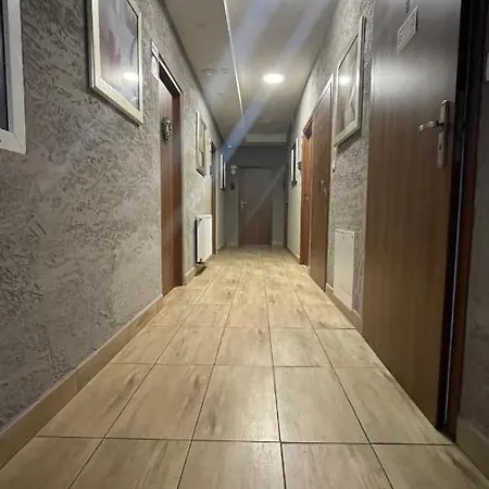 & Genery ホステル ヴァドヴィツェ