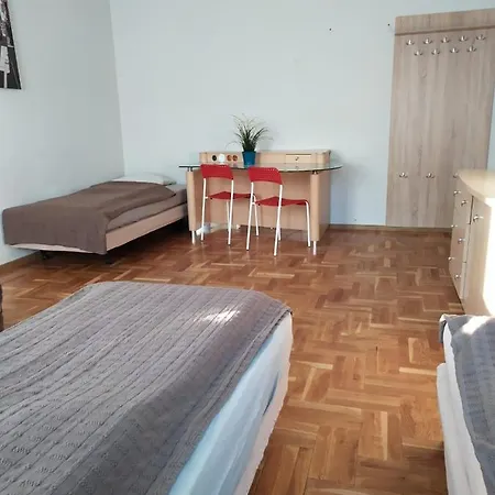 & Genery ホステル *