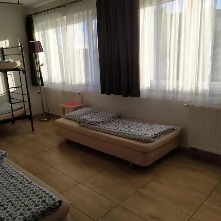 & Genery ホステル *