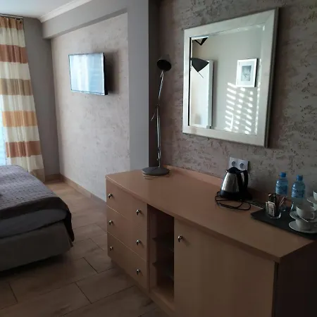 ホステル & Genery *