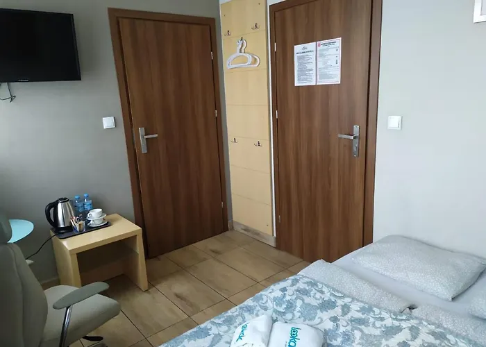 Hostel Wadowice&hostel Genery *